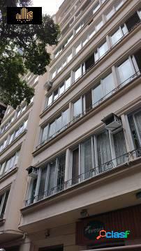 Apartamento bem amplo em Copacabana - Varanda - 2 suítes