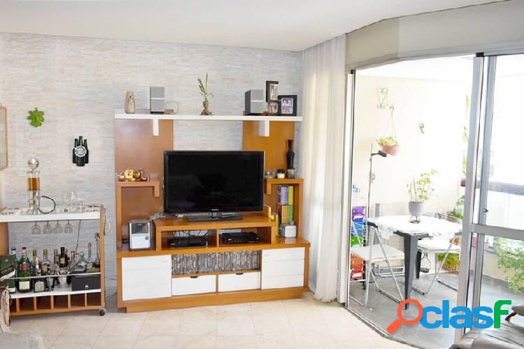 Apartamento em Pinheiros à venda com 3 quartos, próximo ao