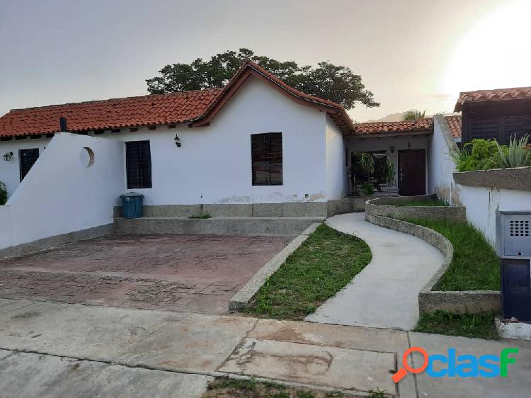 Casa Conjunto Residencial Villas de Alcalá San Diego 270 M2
