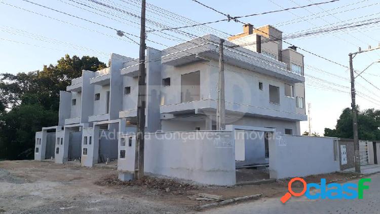 Casa com 2 suítes, 77 m² em Balneário Piçarras