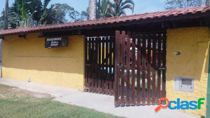 Casa com Piscina