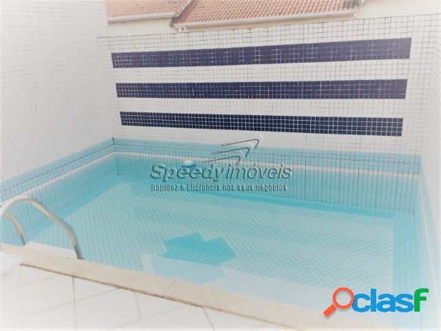 Casa em Santos 3 dormitórios, com piscina.