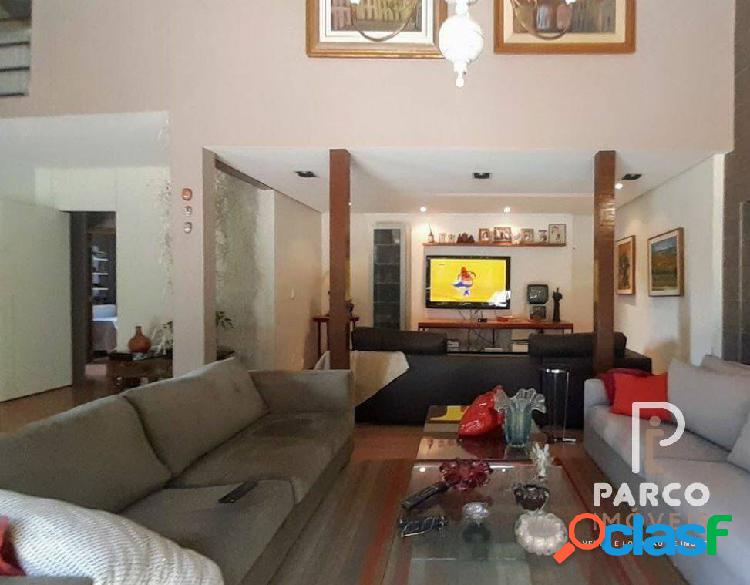 Casa vista espetacular 04 quartos no condomínio Arvoredo -