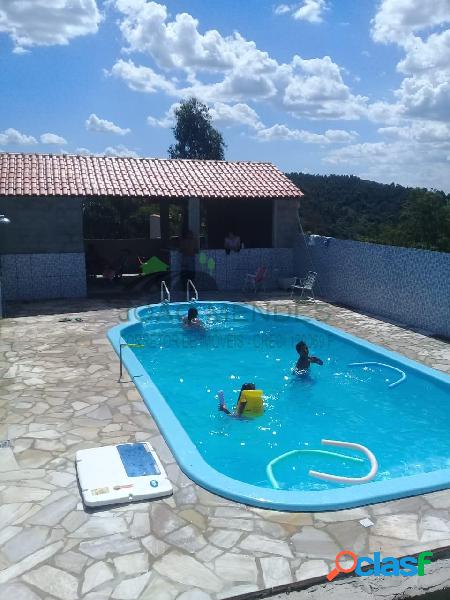 Chácara à venda no bairro da Pedreira, em Atibaia/SP.