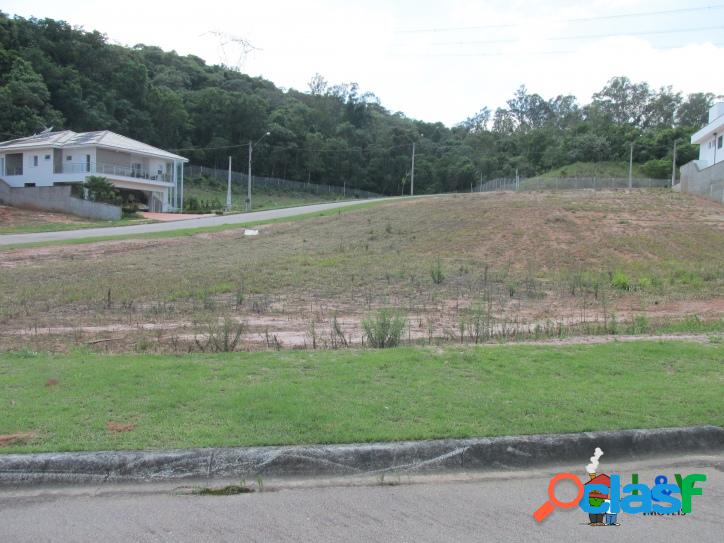 Excelente Terreno em Condomínio