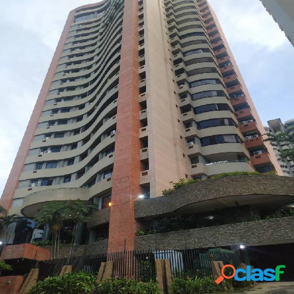 Hermoso y Amplio Apartamento de 160 Mts2 en Las Chimeneas