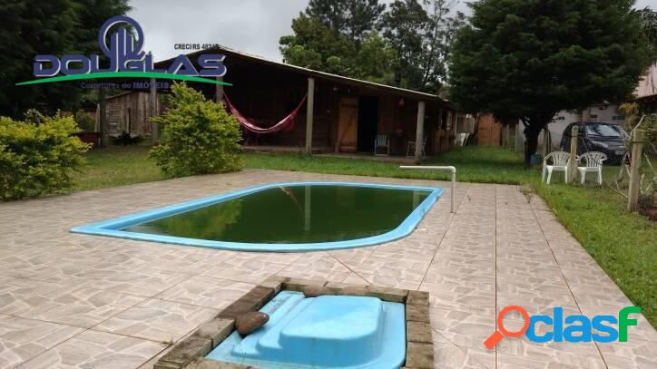 Imóvel harmonioso com piscina em condomínio