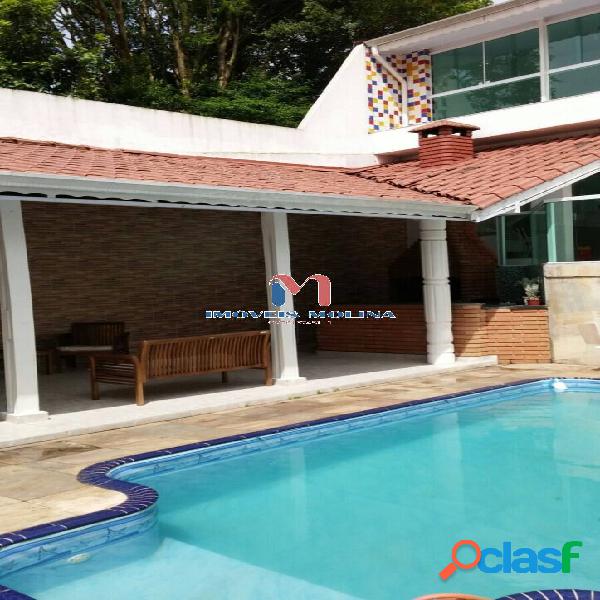 Linda Casa com piscina V. Floresta com 337m² Estuda Permuta