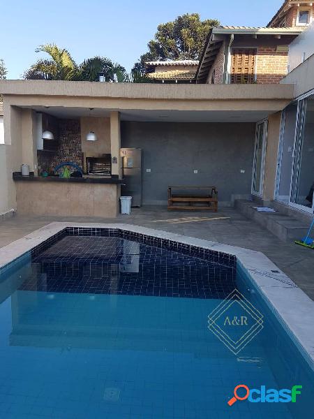 Linda casa á venda em Alphaville, 5 dormitórios, piscina,