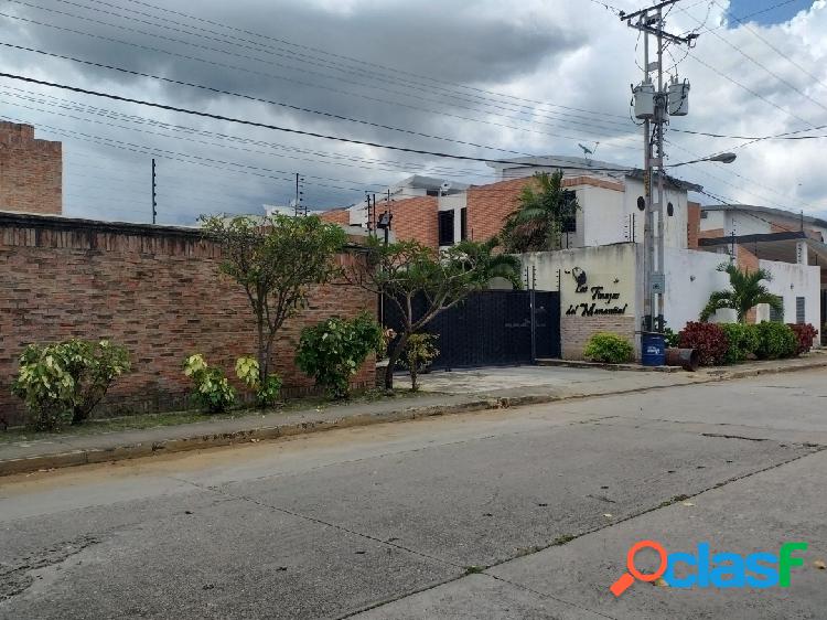 Townhouse de 97 Mts2, con Pozo Profundo, Internet satelital