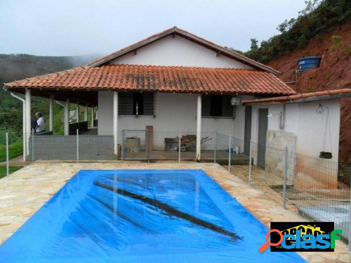 Um sitio incorporado a natureza