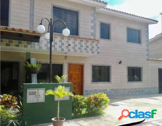 VENTA TOWN HOUSE EN RESIDENCIAS TERRANOSTRA