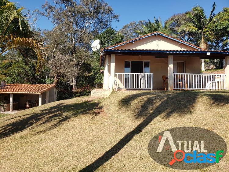 Vende-se casa mobiliada -Bairro do Rosário em Atibaia- 5600