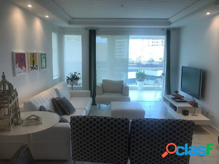 APARTAMENTO COM VISTA AO MAR