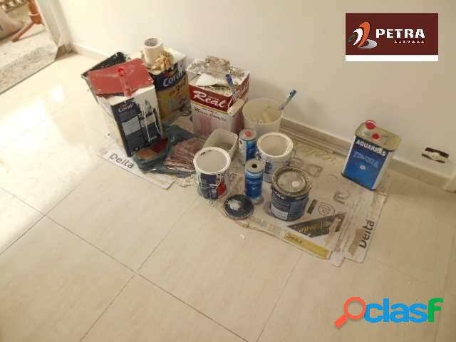 APARTAMENTO COM VISTA PARA O MAR A 1 QUADRA DA PRAIA.