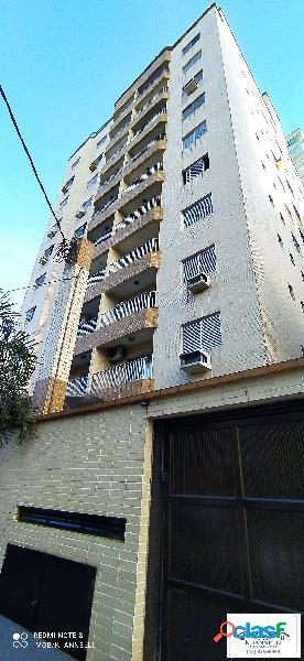 Alugo apartamento com 01 dormitório com 01 suite na tupi