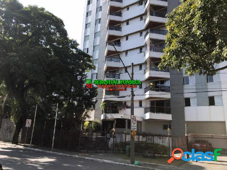 Apartamento 03 Dormitórios na Vila Adyana em SJC