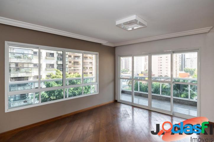 Apartamento Alto Padrão, Ampla varanda