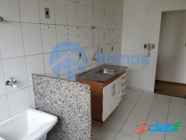 Apartamento com 2 dormitórios, Cond. Recanto dos Pássaros