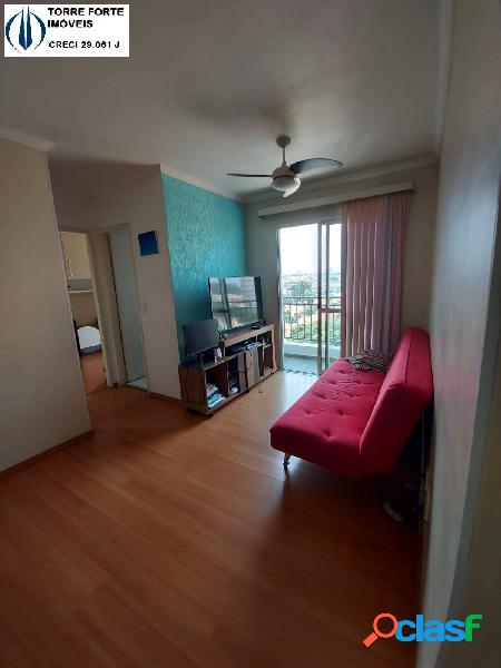 Apartamento com 2 dormitórios e 1 vaga na Vila Ema