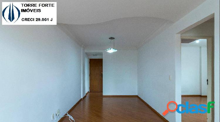 Apartamento com 2 dormitórios e 1 vaga na Vila Santa
