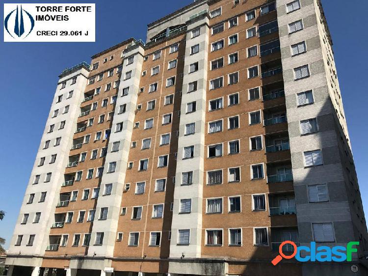 Apartamento com 2 dormitórios e 1 vaga no Pq. Novo Mundo