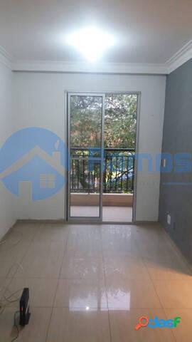 Apartamento com 2 dormitórios, varanda Cond. Itapuã -