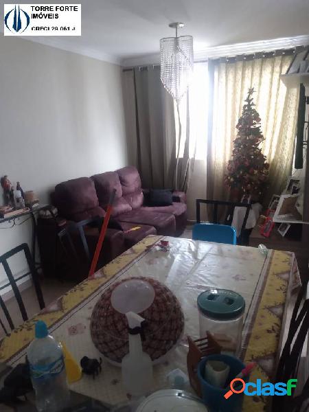 Apartamento com 3 dormitórios e 1 vaga em Itaquera