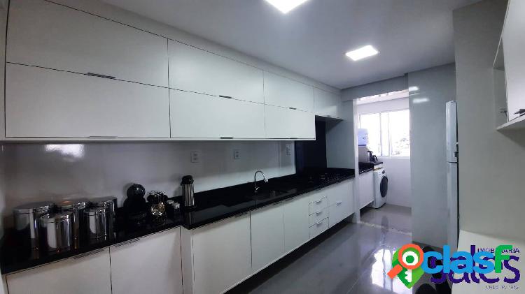 Apartamento com três suítes - Anita Garibaldi