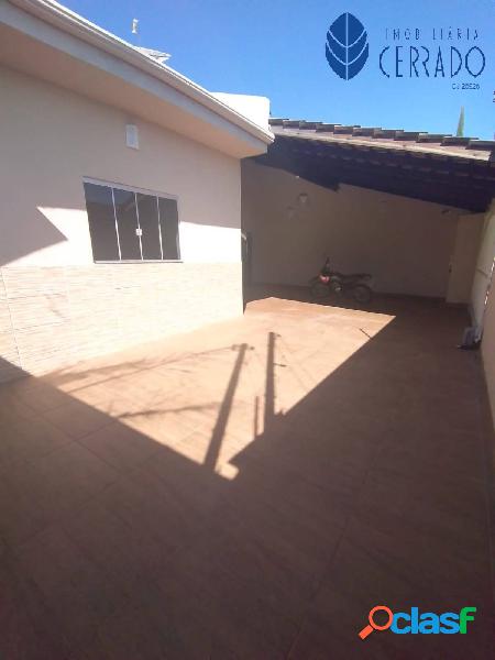 CASA COM PISCINA NO PARQUE BRASÍLIA