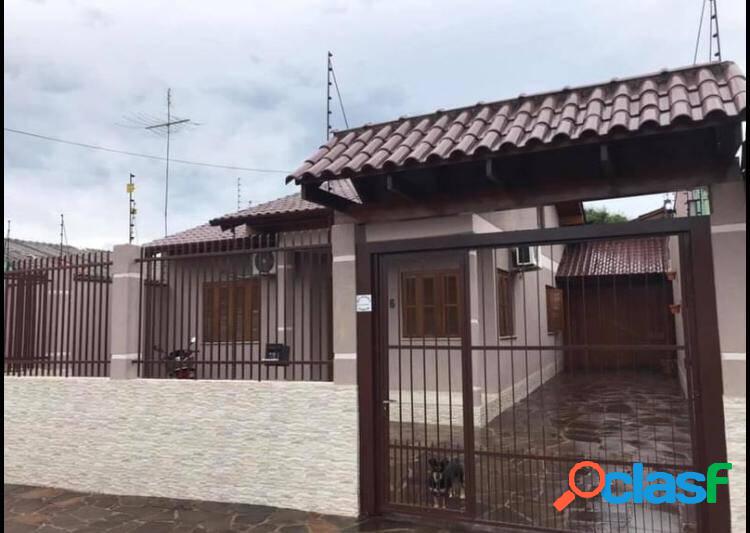 CASA COM ÓTIMO ACABAMENTO