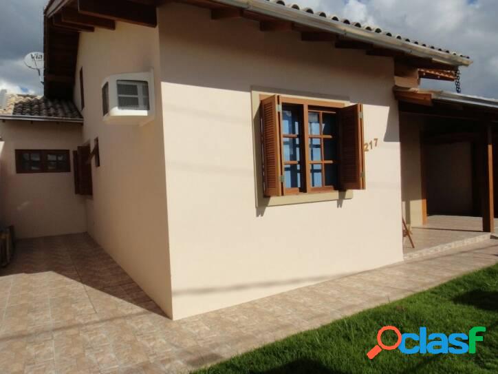 CASA DE 03 DORMITÓRIOS