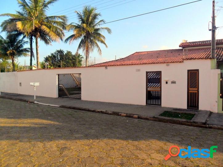 CASA EM 3 LOTES - PERTINHO DA PRAIA