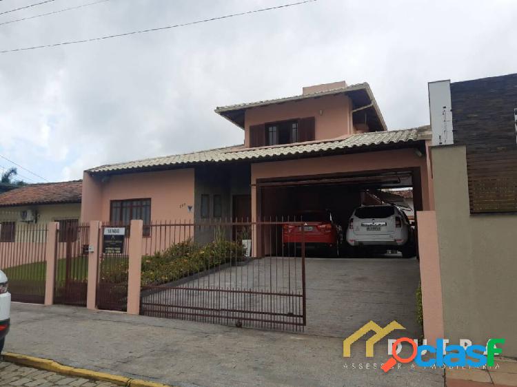 CASA NO PARQUE SÃO JORGE