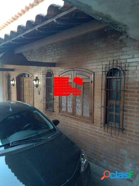 Casa com 4qts,2vgs no bairro Serra