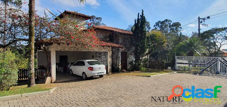 Casa com piscina - Locação e Venda Granja Vianna