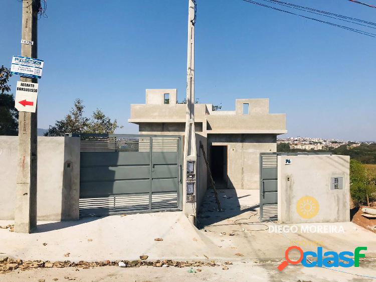 Casa nova à venda em Atibaia com 2 dormitórios