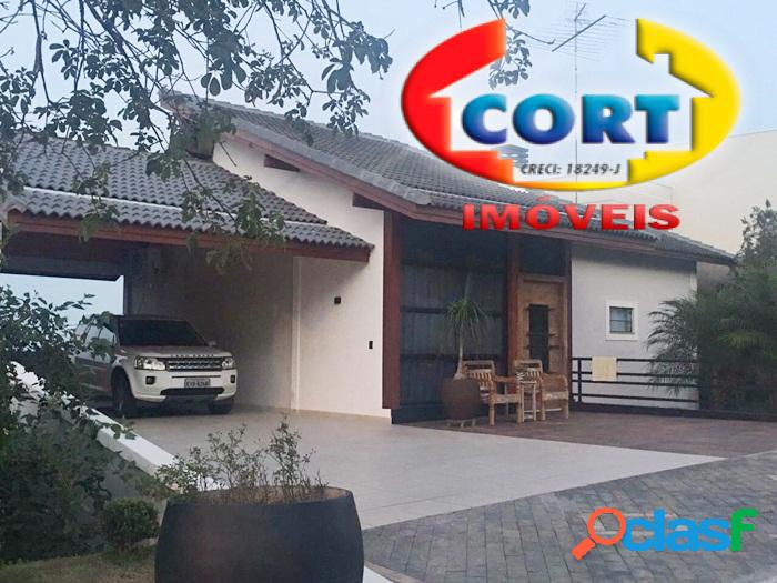 Casa para venda no condomínio Arujá Hill's III - Arujá