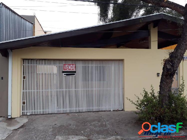 Casa térrea confortável à venda