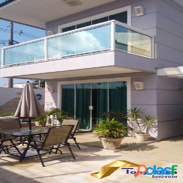 Excelente Casa duplex Independente com 3 suítes no Portinho