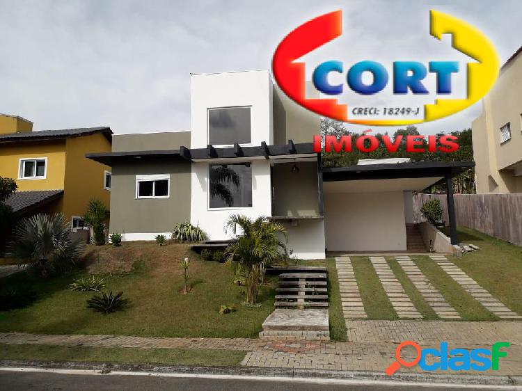 Excelente casa à venda em condomínio de Santa Isabel -