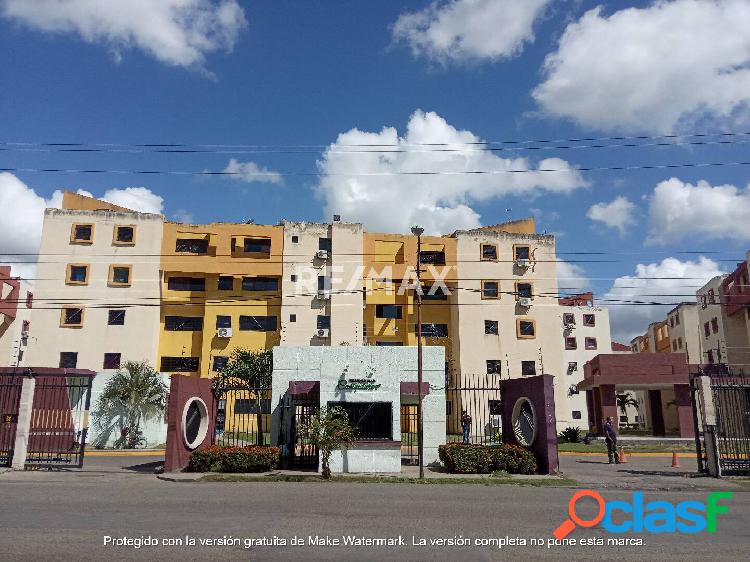 Hermoso Apartamento en Conj Res Casiquiare. Paraparal