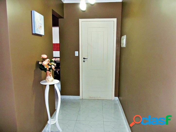 LINDO APARTAMENTO DE FRENTE AO MAR