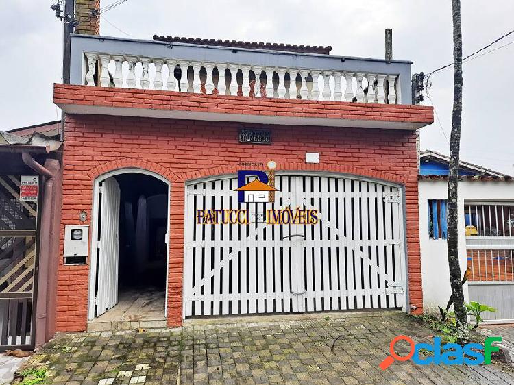 Lindo Sobrado com 03 Dormitórios e Piscina próximo ao Mar.