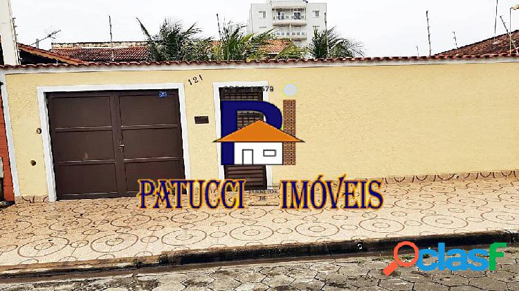 Oportunidade! Lindo Sobrado próximo ao Mar com Piscina
