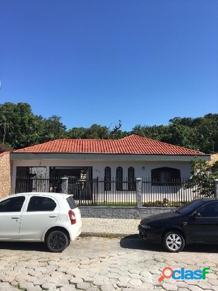 Residência a venda em Joinville, bairro Anita Garibaldi