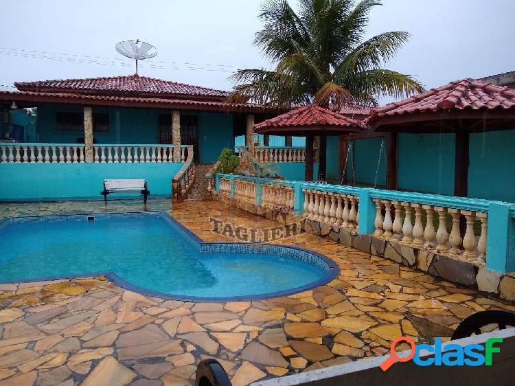 linda casa com piscina, no municipio de Capela do alto-