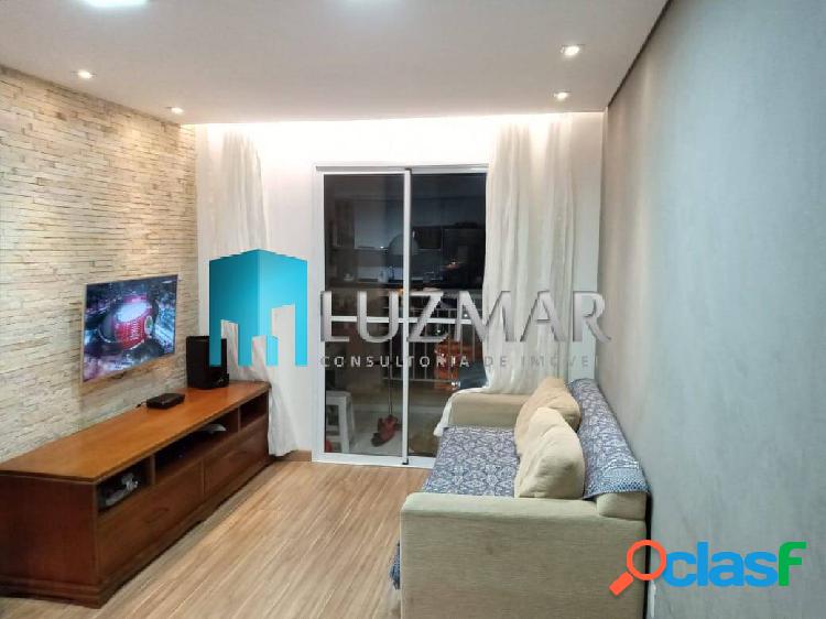 Ótimo apartamento na Vila das Belezas com três