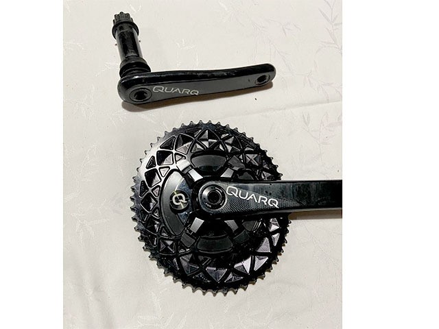 Medidor de Potência Quarq Carbon DFour