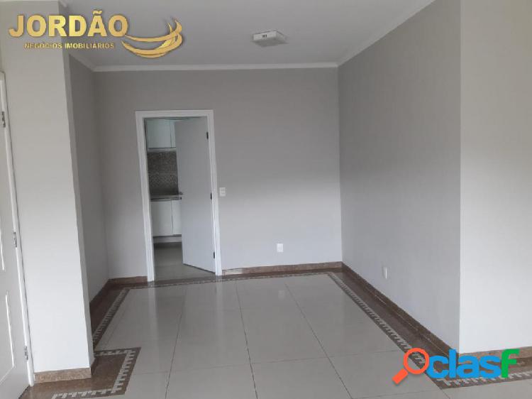 Apartamento - Locação - 3 Dorm. - Av. Marcos Penteado de